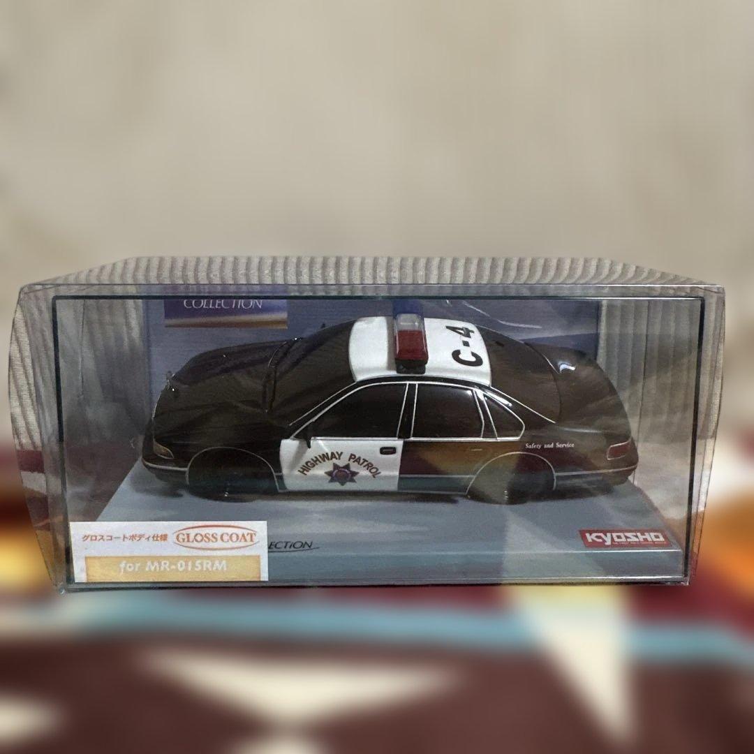 京商ミニッツ　1996シボレー　カプリス　ラジコン　KYOSHO パトカー