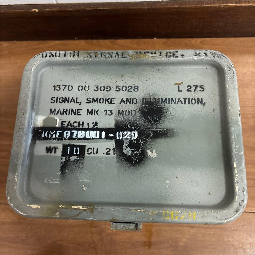 米軍　実物　SIGNAL SMOKE CASE 送料無料
