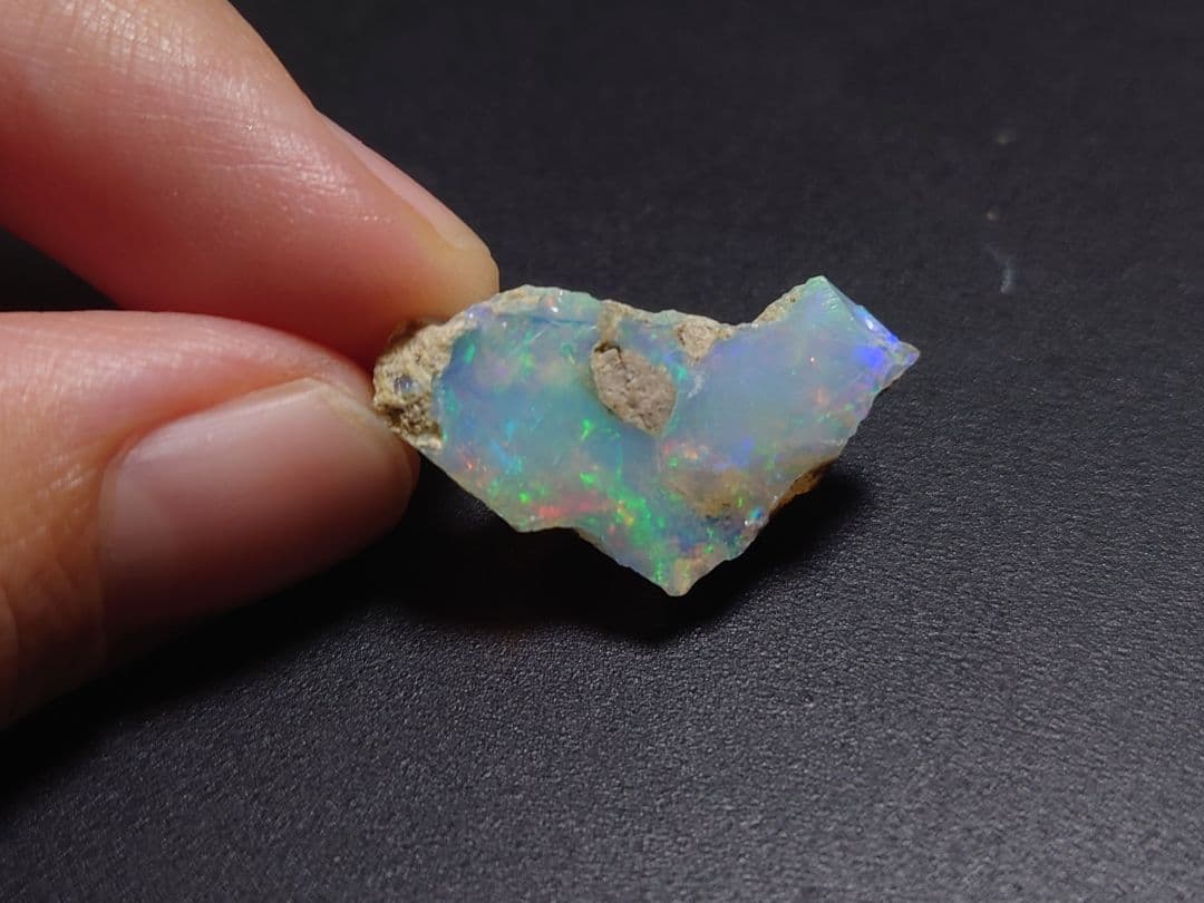 エチオピアウェロ産オパール　原石　ジュエリー　グレード　鉱物標本　原石