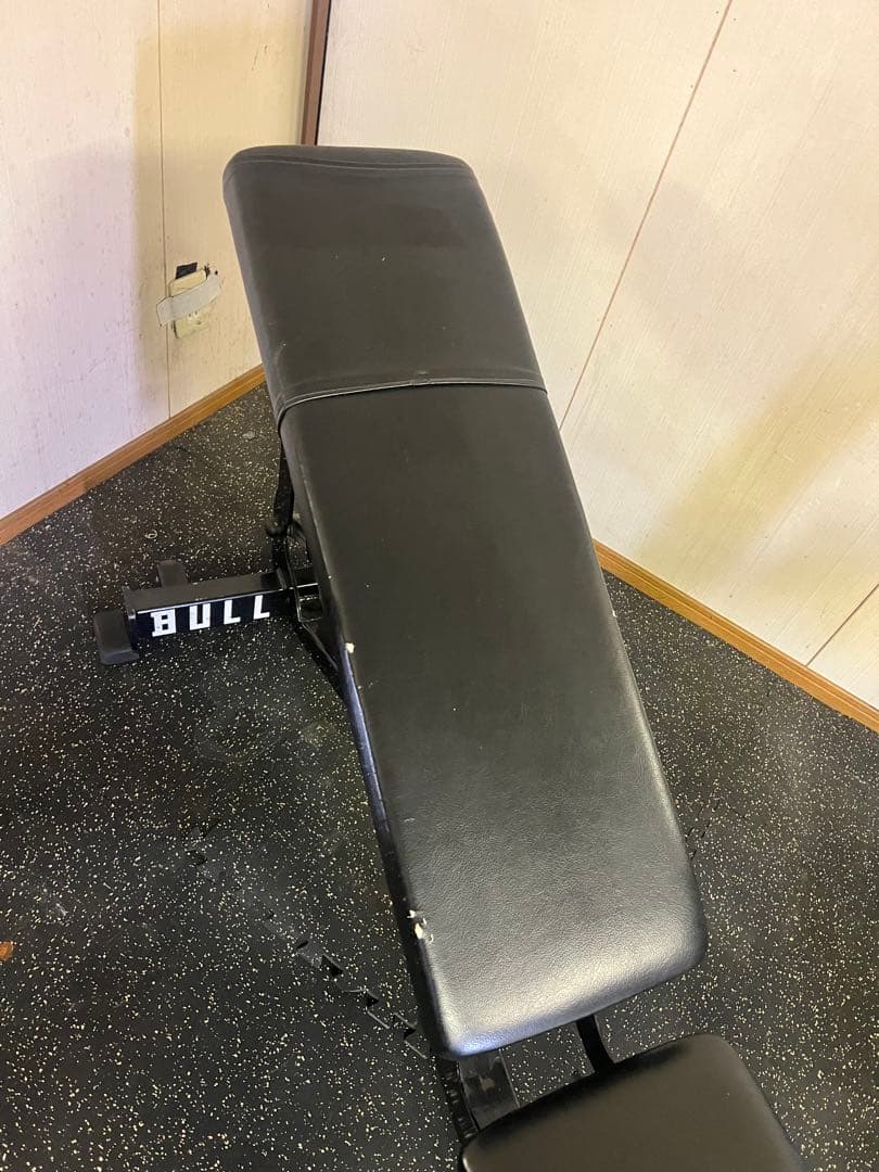 Bull アジャスタブルベンチ 筋トレ ブル