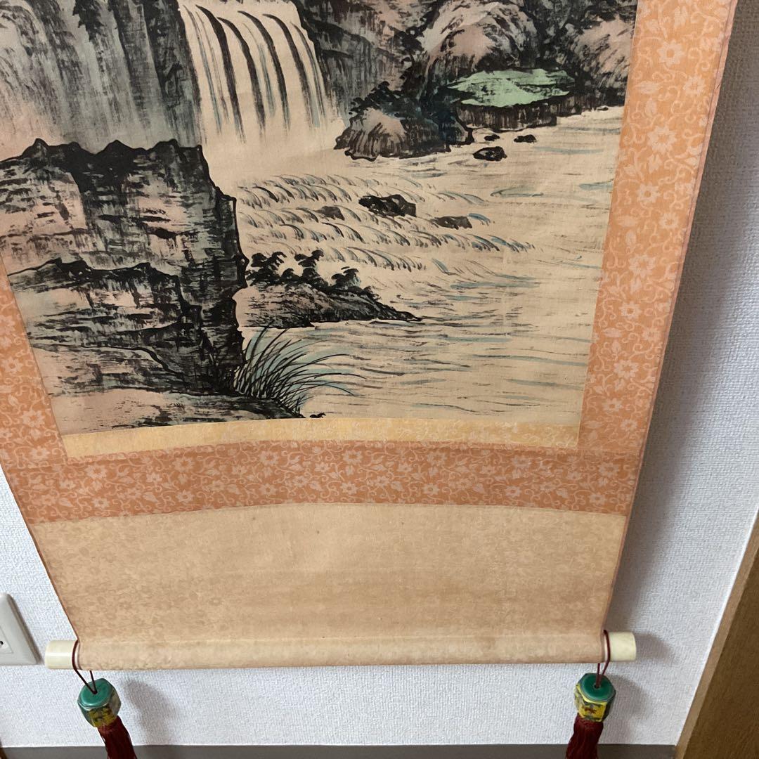 絹本彩色画山水図 【 雲 山 飛 瀑 】 月 吟 筆 合桐箱