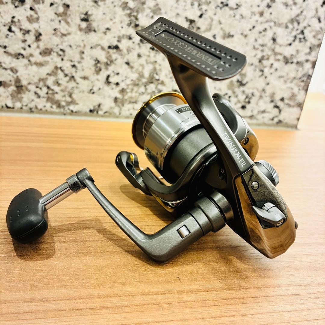 03　SHIMANO TWIN POWER C3000 スピニングリール