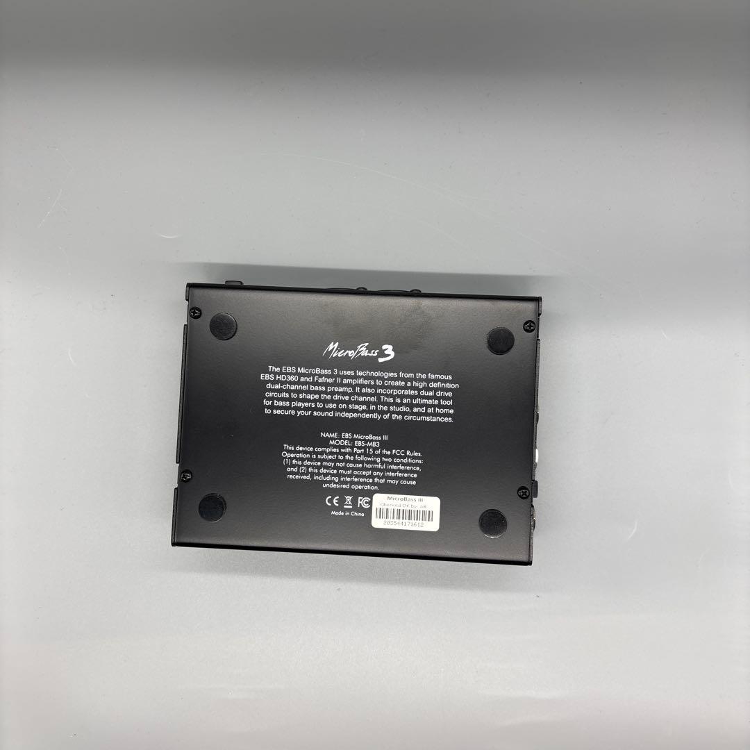 EBS MicroBass 3 デュアルチャンネルプリアンプ