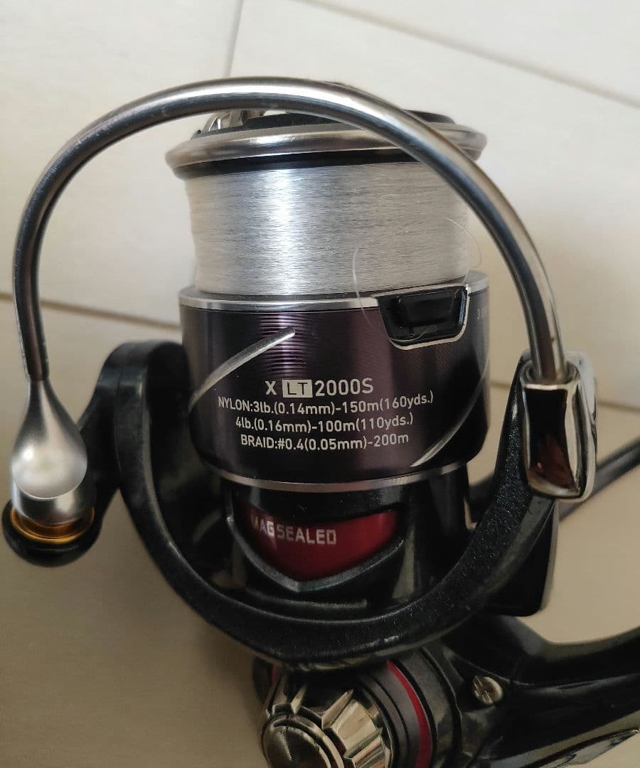 【中古】ダイワリール　20月下美人X LT2000S