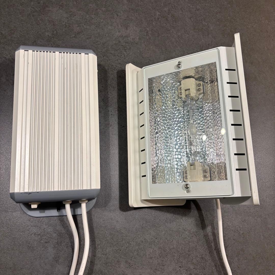 カミハタ　ファンネル2　8000K　水槽用ライト　 ホワイト