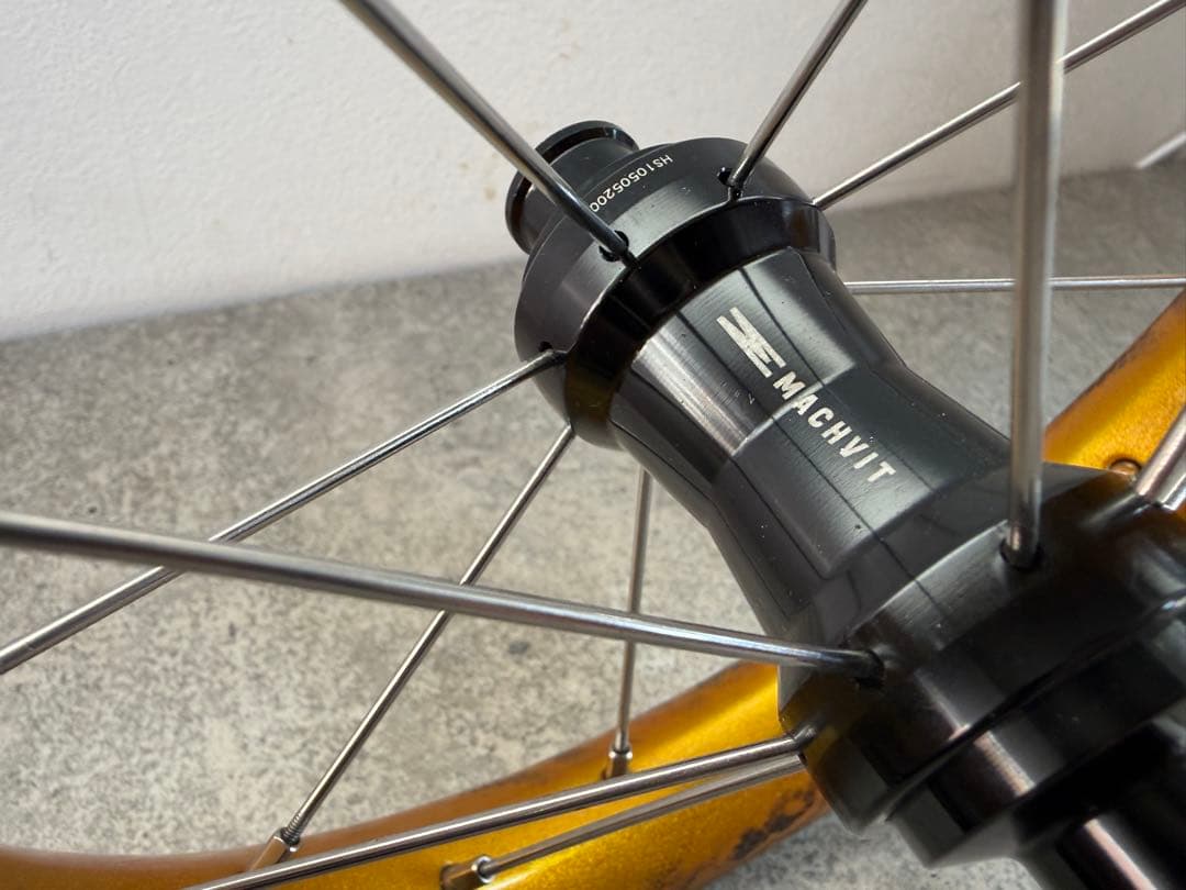 【中古】マッハビット　V3 カーボンリム　16スポーク　カスタムリム　ランバイク