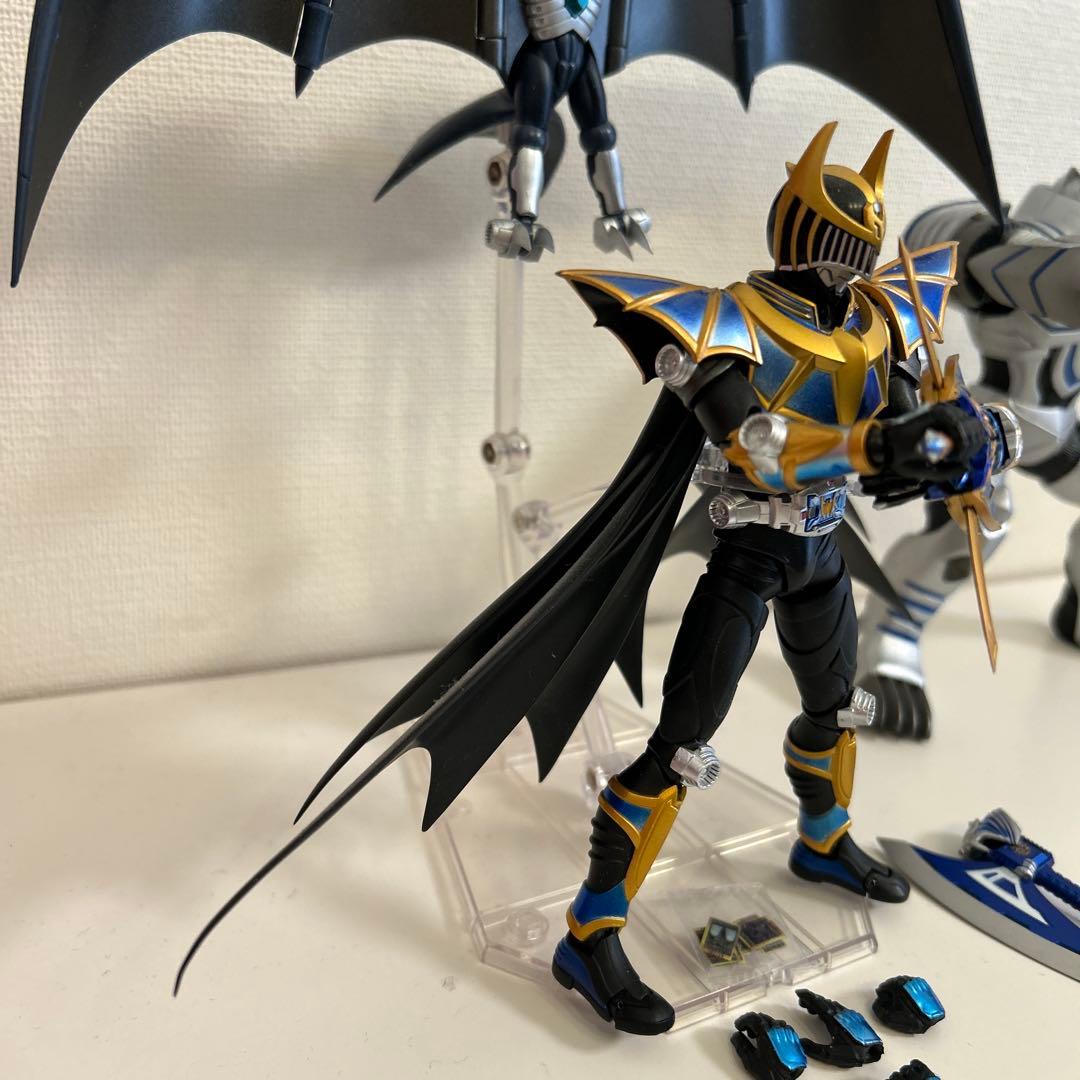 figuarts フィギュアーツ 仮面ライダータイガ ミラーモンスター 真骨