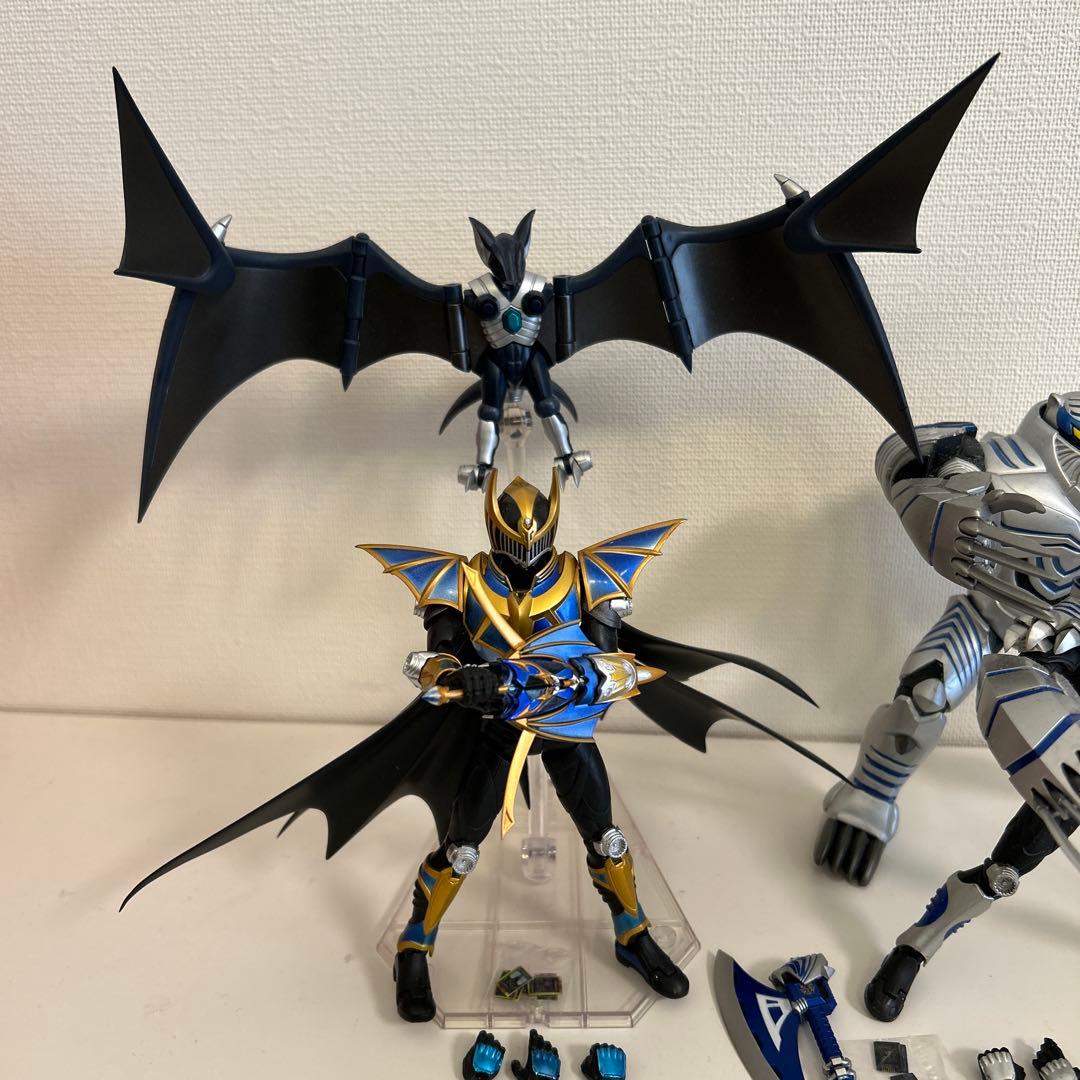 figuarts フィギュアーツ 仮面ライダータイガ ミラーモンスター 真骨