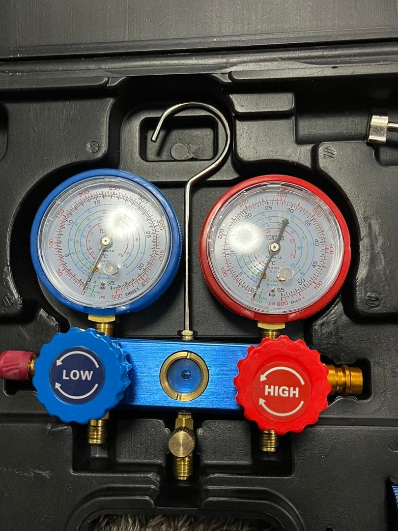 ゲージマニホールド