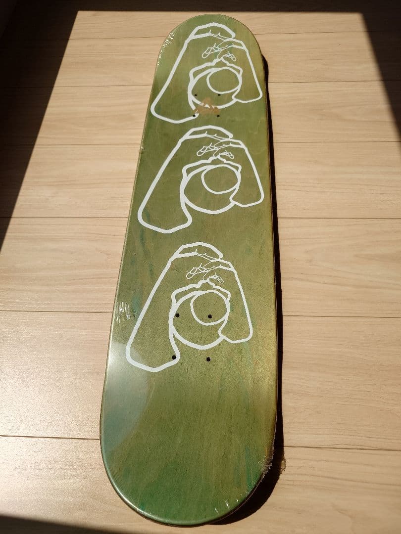 スケートボード PALACE Knight Hands Deck 8.125