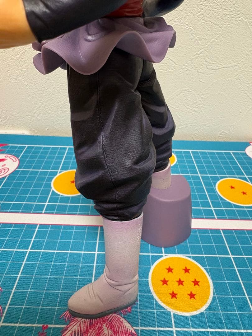 一番くじ　ドラゴンボール　サイヤ人ここに極まれり　E賞　超サイヤ人ロゼ