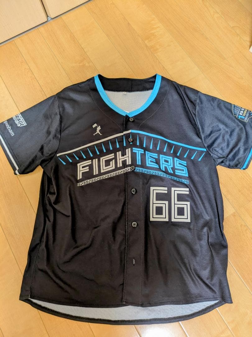 日本ハムファイターズ　万波中正　エスコンフィールド１周年　ユニフォーム