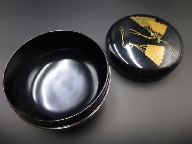 千家十職塗師　八代　中村宗哲　四君子扇蒔絵　棗／共箱