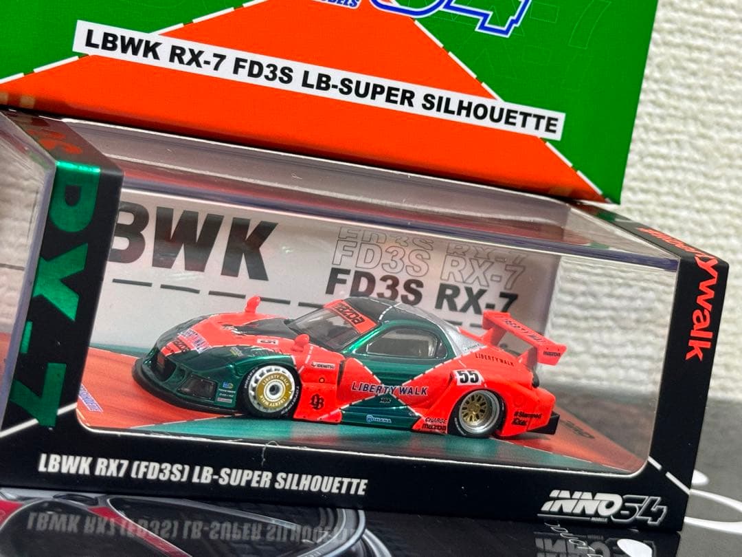 ミニカー Inno64 1/64 LBWK Liberty walk RX-7 FD3S