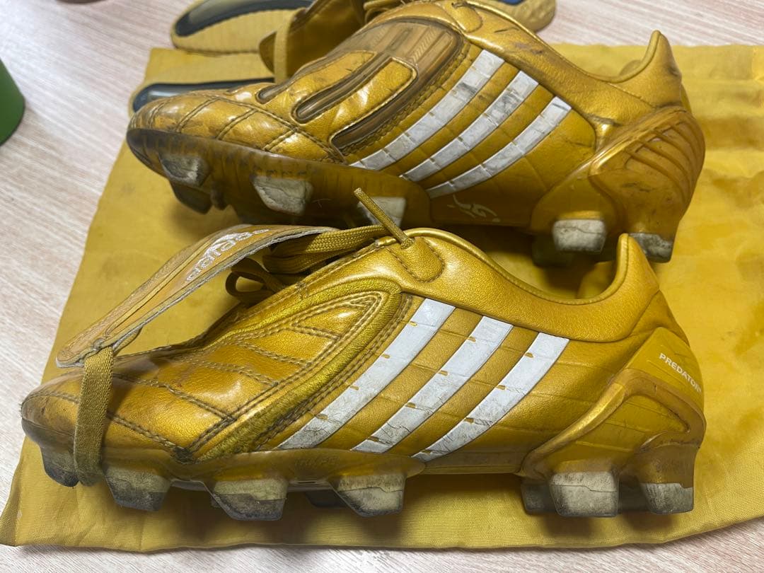 値下セール中【廃盤激レア】adidas プレデターパワースワーブ　金×白