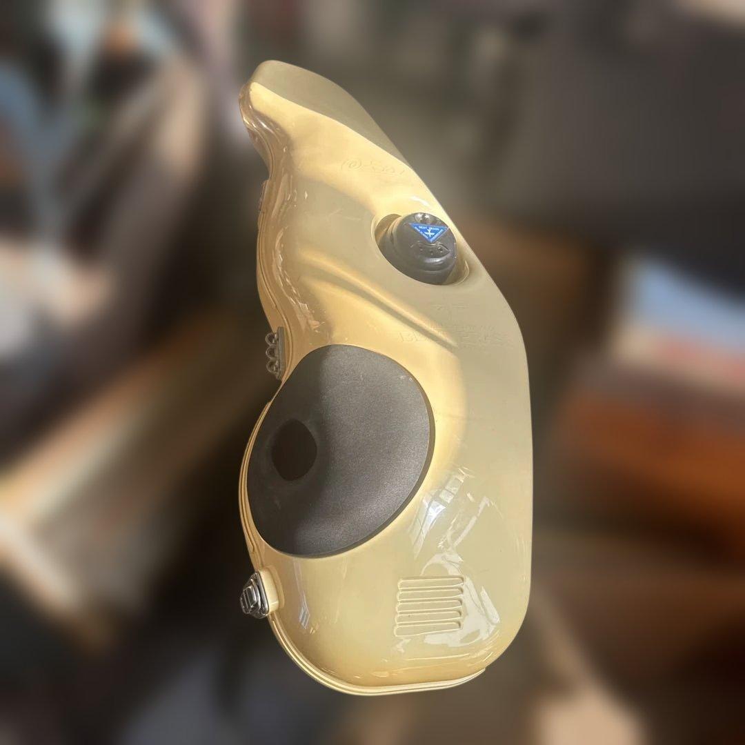 BEST BRASS クリーム色 e-Sax イーサックス　消音器