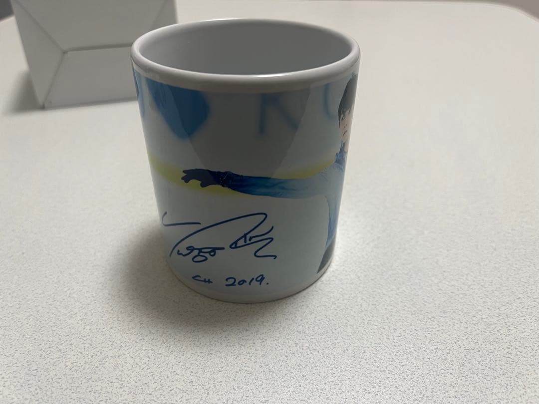 コーセーKOSE  羽生結弦　マグカップ　限定品