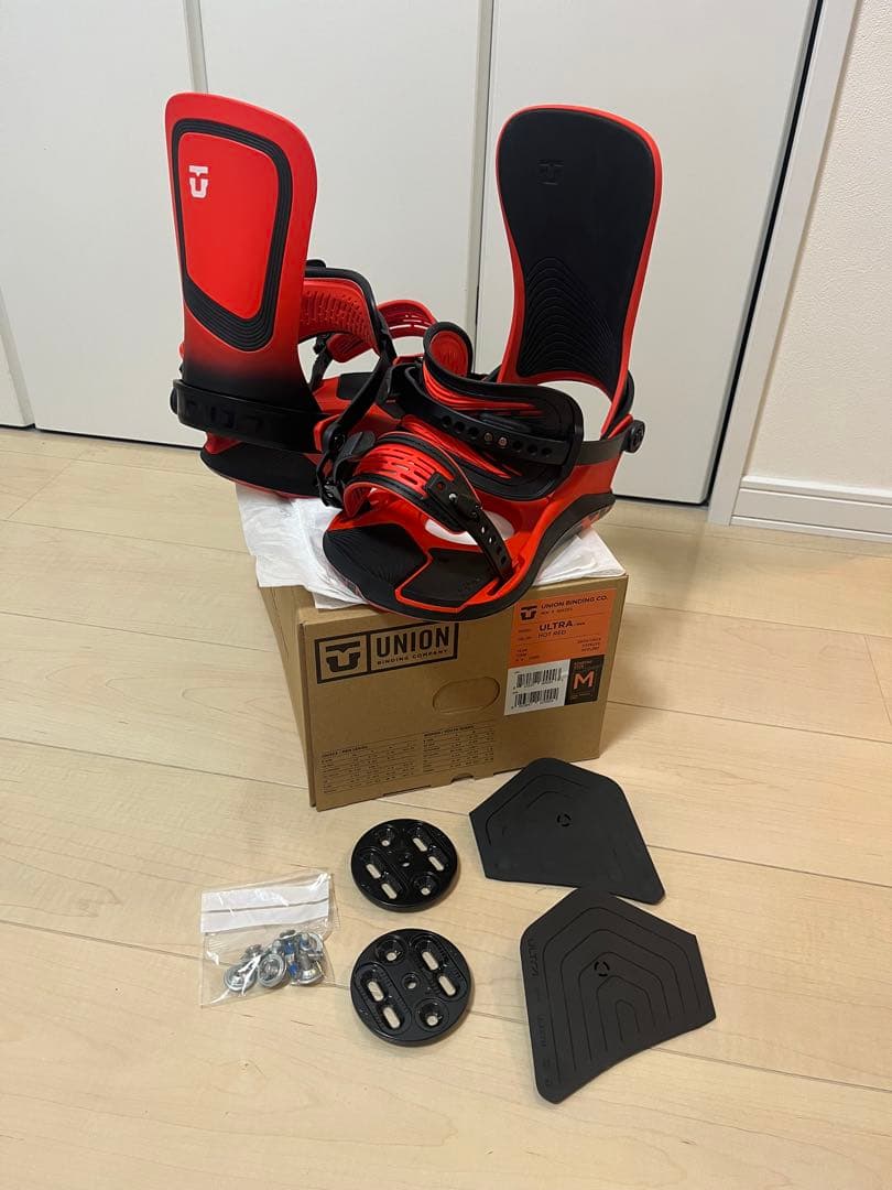 UNION ULTRA ビンディング Mサイズ ホットレッド