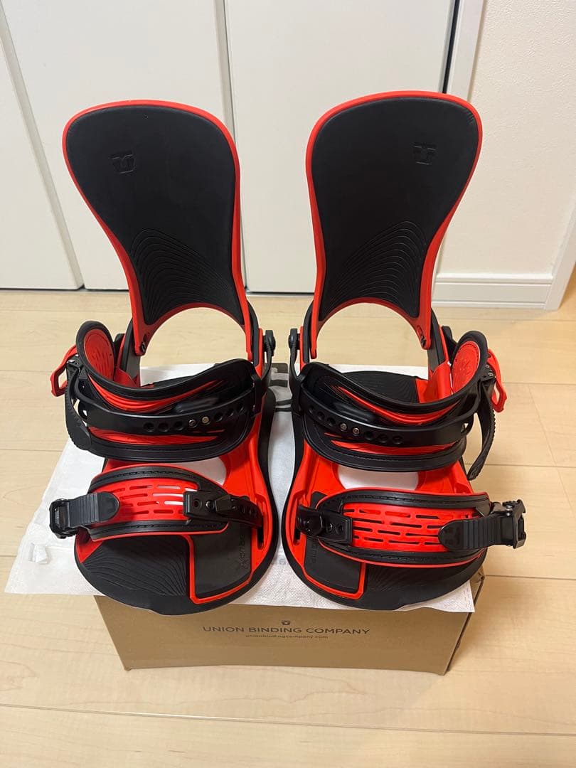 UNION ULTRA ビンディング Mサイズ ホットレッド
