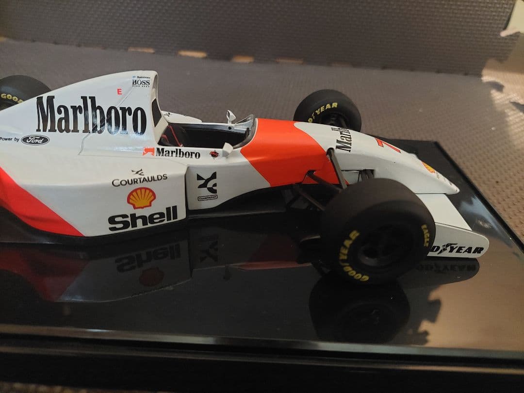 1/18 PMA　マクラーレン　MP4/8　M.ハッキネン　Marlboloロゴ