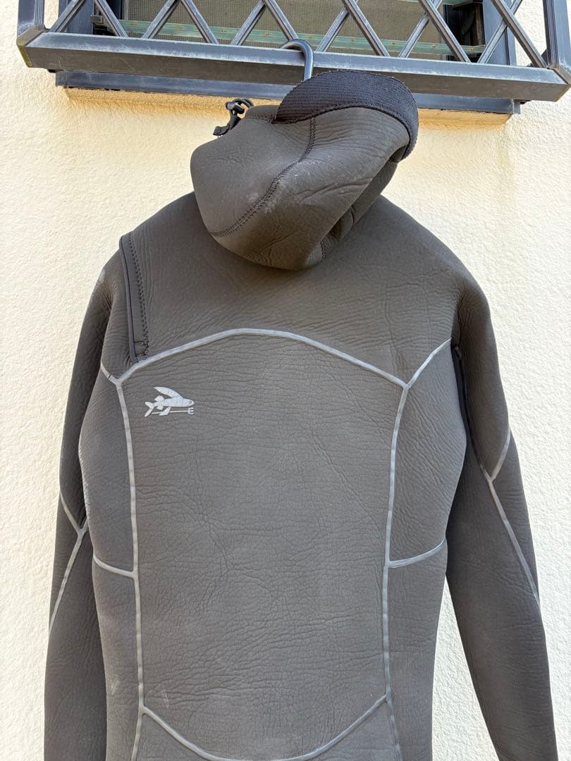 Y*i様 patagonia パタゴニア R4 フード付 ウェットスーツ　M