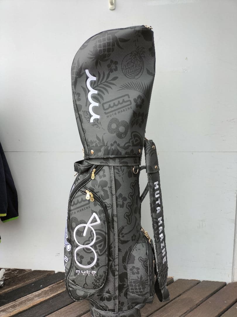 muta キャディバッグ ブラック　ハワイ　おじさん