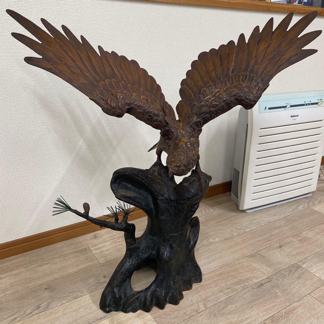 鷹　松　松の木　鳥　ブロンズ　鉄製品　鉄製　銅彫金　彫刻　鳥　アンティーク 金運