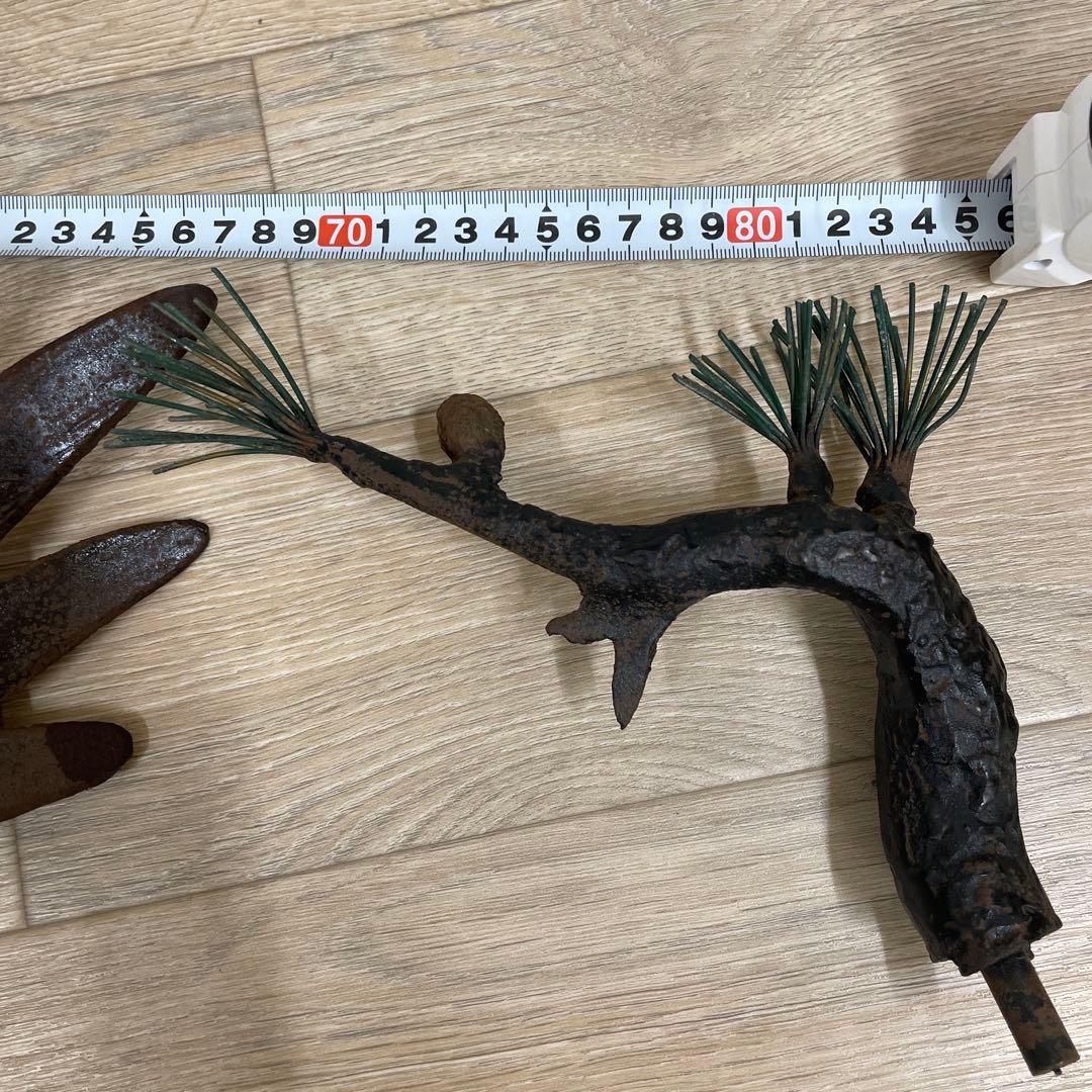 鷹　松　松の木　鳥　ブロンズ　鉄製品　鉄製　銅彫金　彫刻　鳥　アンティーク 金運