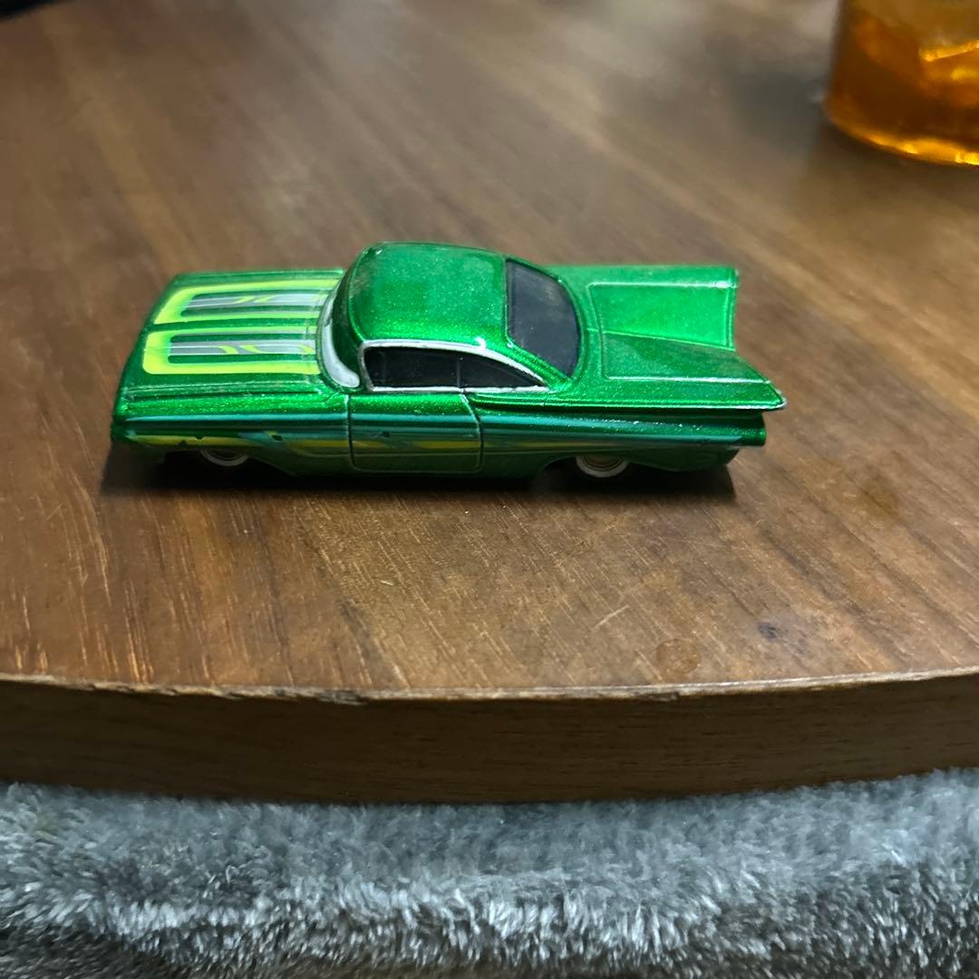 カーズ　ディズニー　お写真の子です