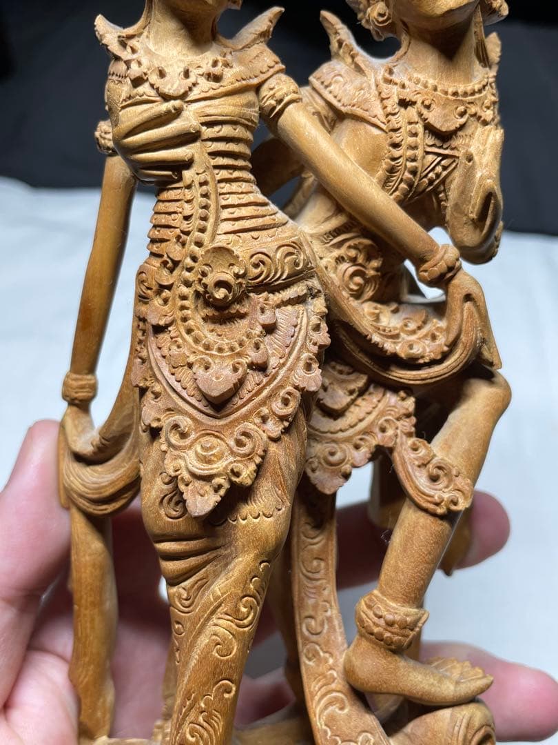 仏像。木雕。白檀。平成時代。美品。舊家蔵出し。