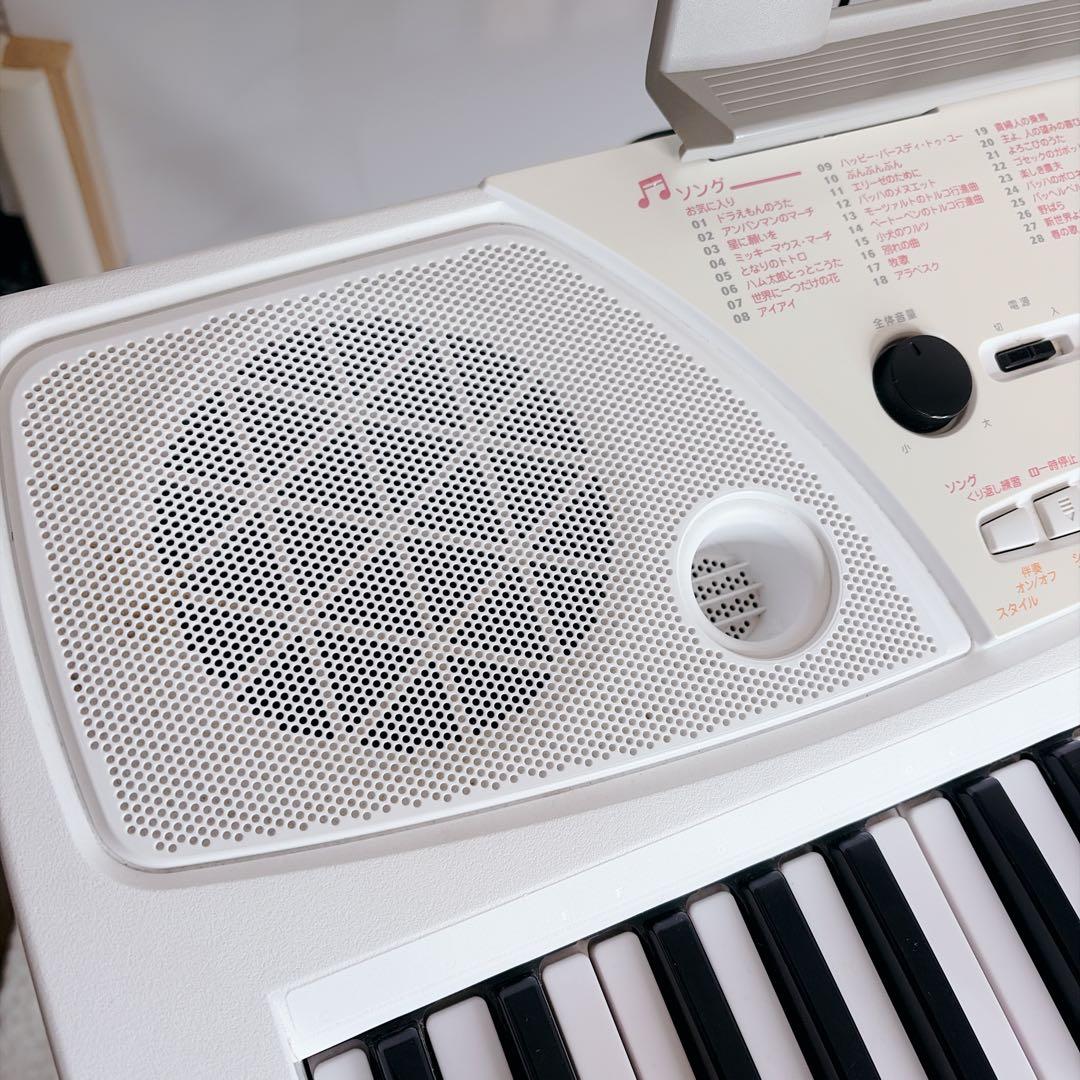 ヤマハ 電子キーボード スタンド付　キーボード 光る鍵盤 EZ-J15