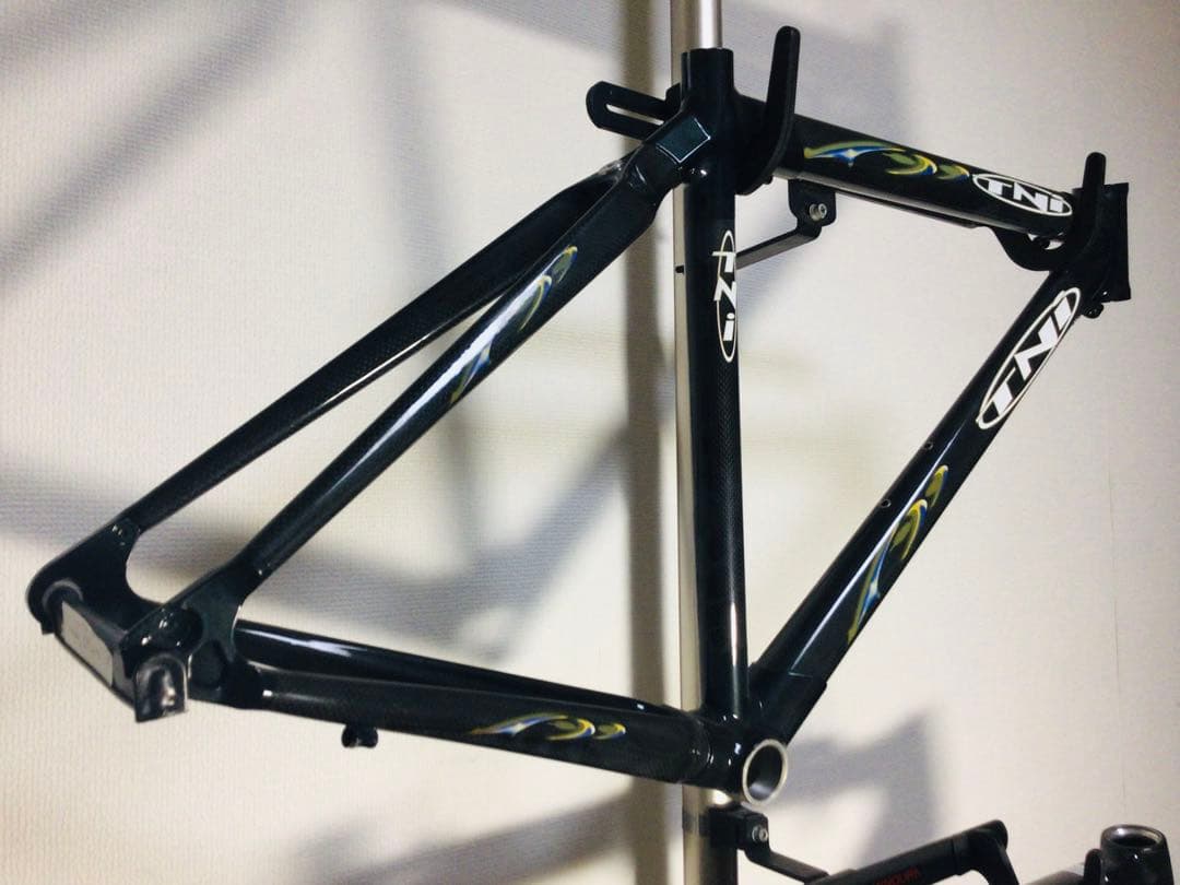 TNi カーボン製 ロードバイクフレーム ブラック サイズXS 44 未使用品