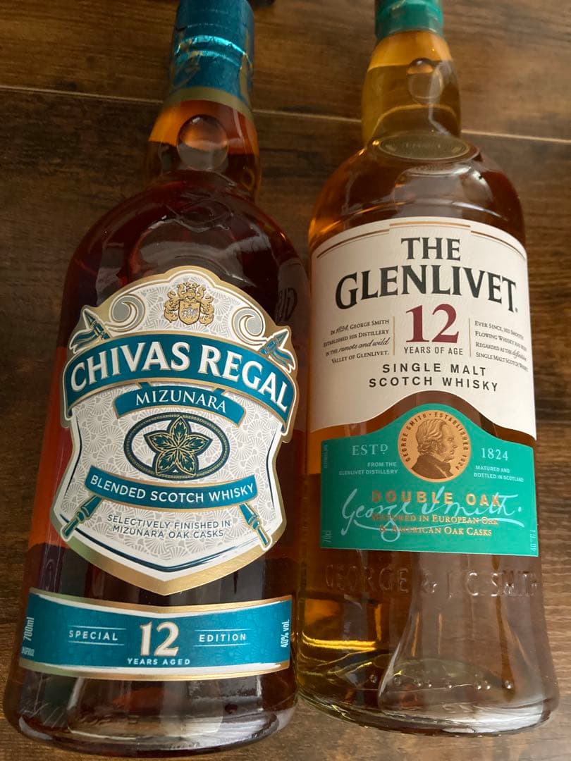 グレンリベット　シーバスリーガル　ミズナラ　12年　箱付き　紙袋付き