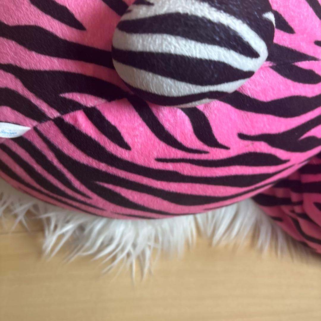 カラフルバニー　ゼブラ柄　キティ 特大　ぬいぐるみ　ヒョウ柄　ギャル　サンリオ