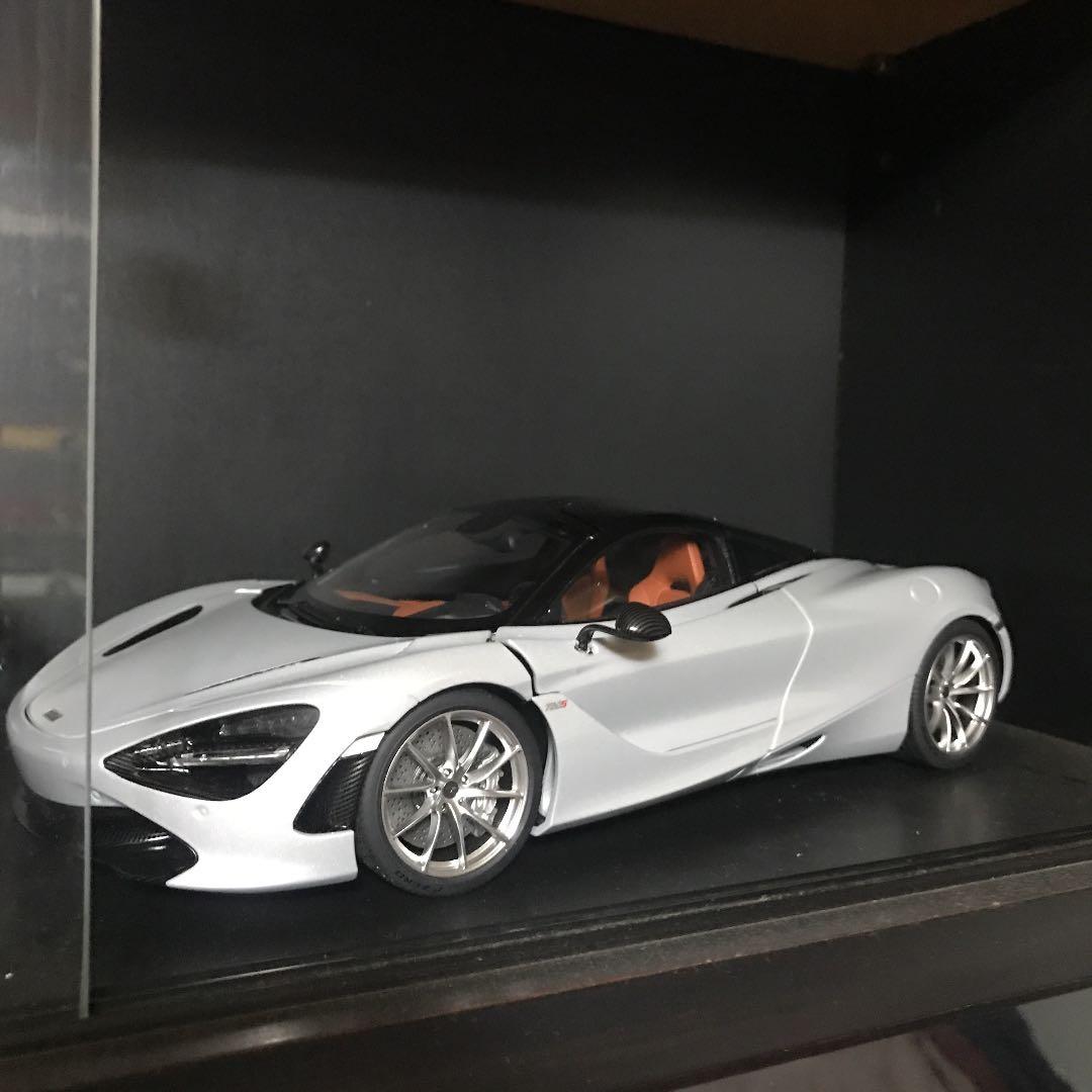 1/18 マクラーレン570