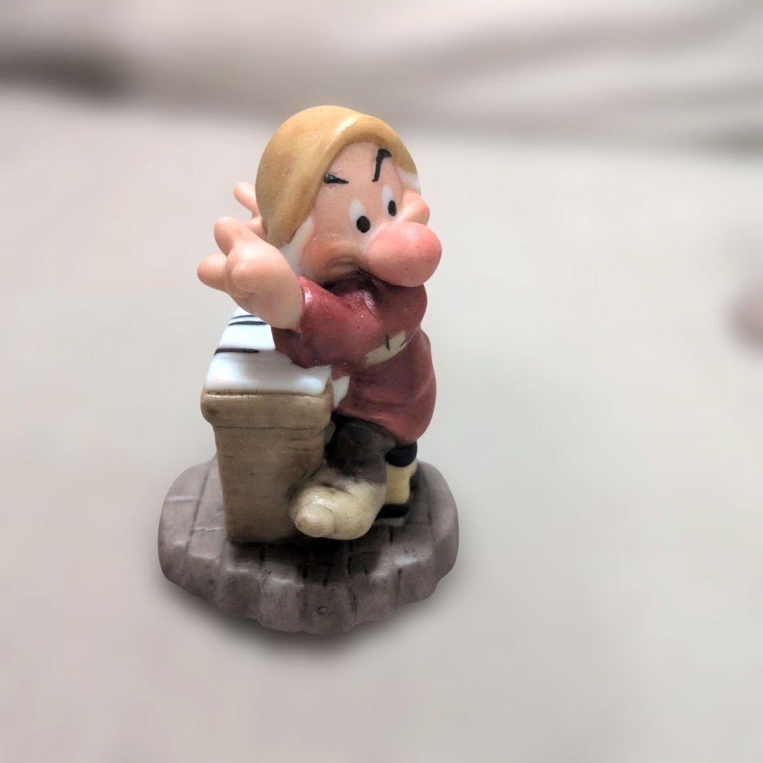 加藤工芸　白雪姫　ガーデンフィギュア　新品未使用　レア　廃盤品　ディズニー置き物