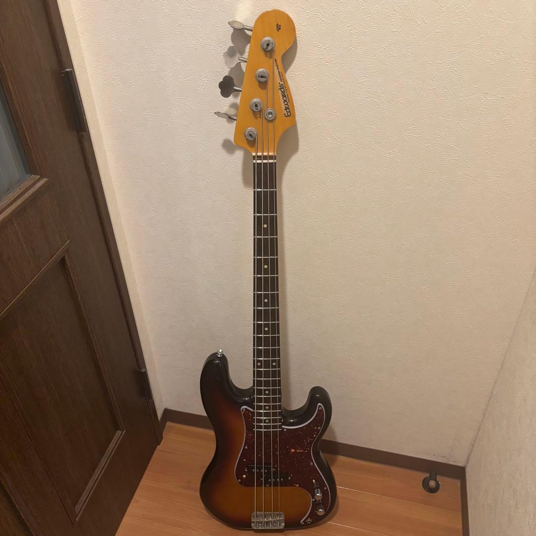 ベース Fender Japan Mod