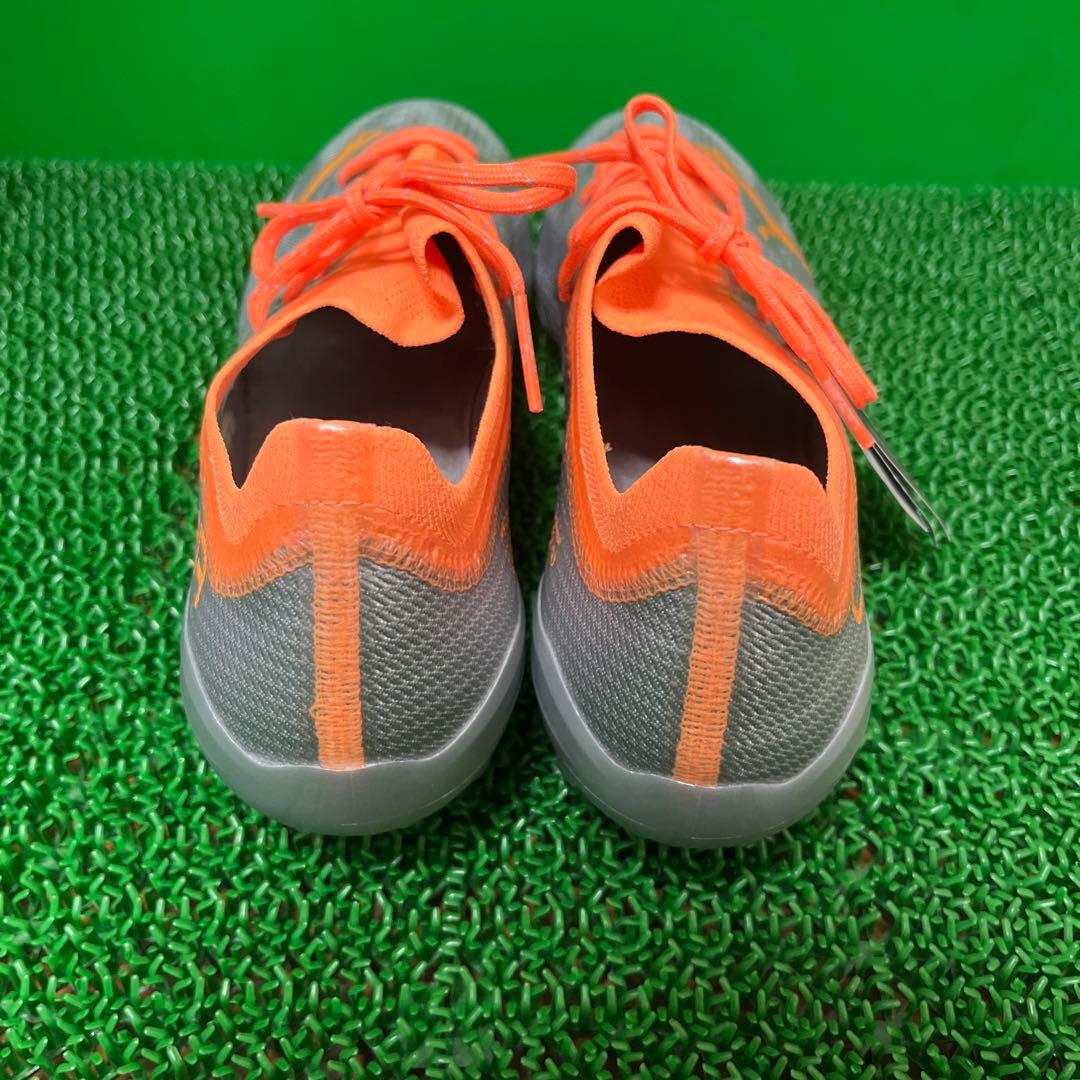 プーマ サッカースパイク ウルトラ 1.4 MXSG(シルバー×オレンジ)