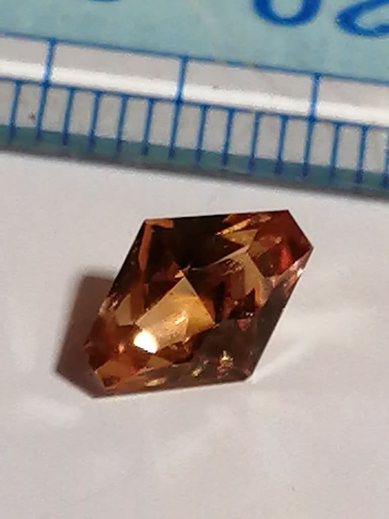 オレンジガーネットのルース