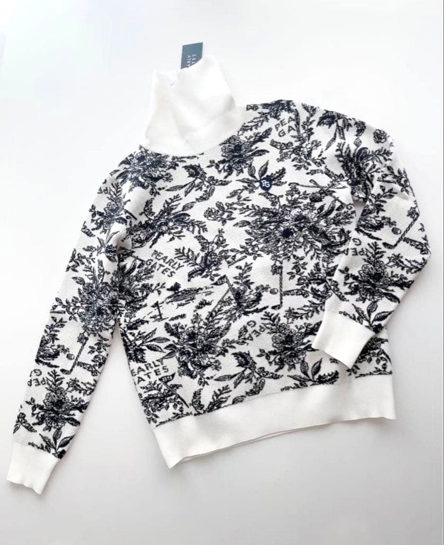 定価72,600円【新品】パーリーゲイツ　セットアップ　ホワイト　花柄