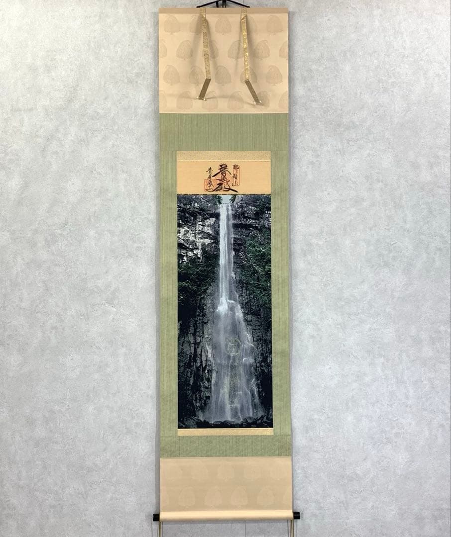 掛軸 那智の滝観音出現御軸 青岸渡寺 織絵 木箱 太巻 A-19