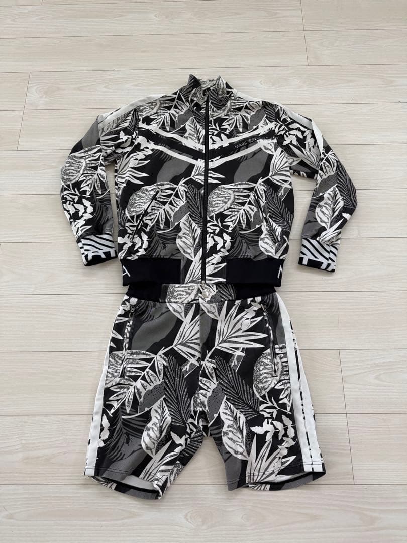 マークアンドロナ　セットアップ　46