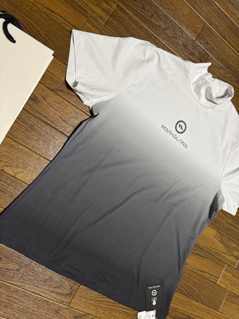 新品の　MARK & LONA 38(M) モックネック半袖　ホワイト