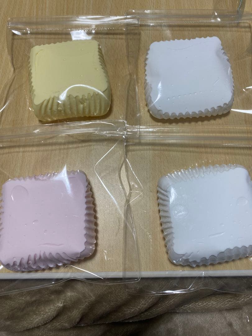 Kikisquishy 牛ケーキ 4個セット