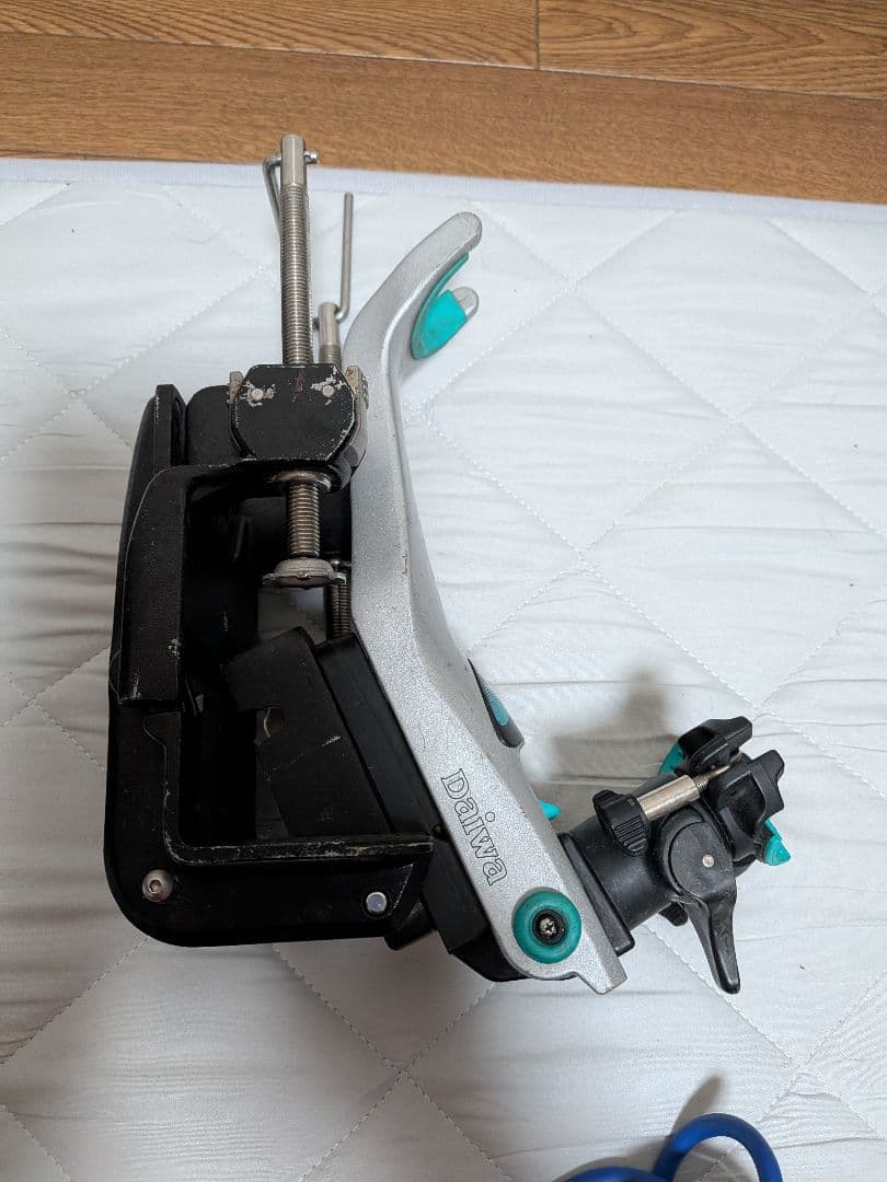 電動リール 青緑ライン付き