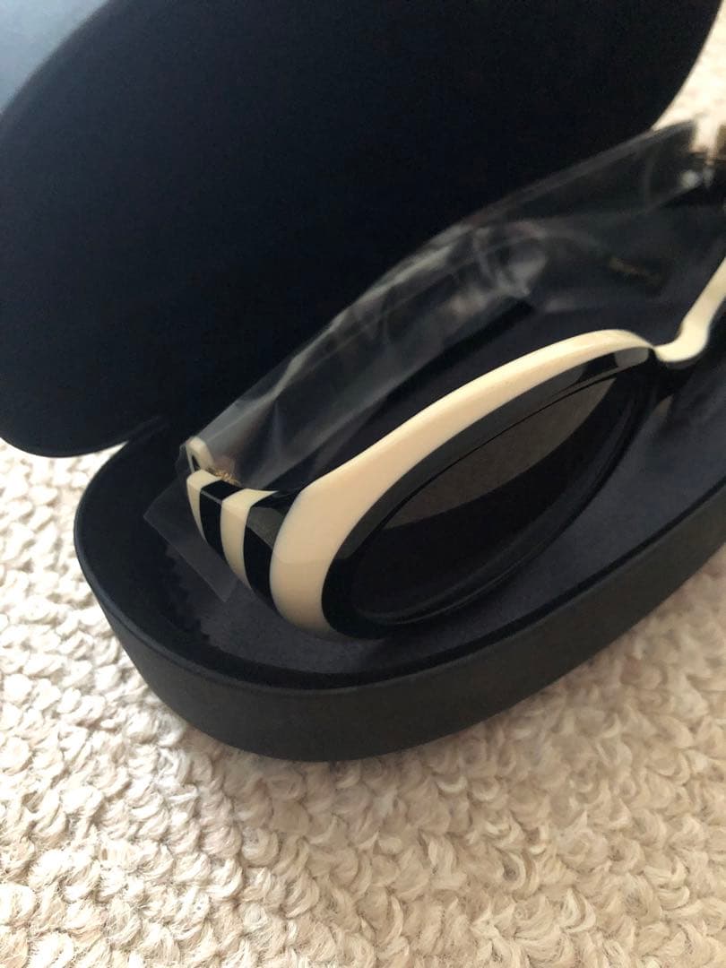 HYDE監修着用ぐるぐるサングラスファンクラブ 限定販売品　新品未使用