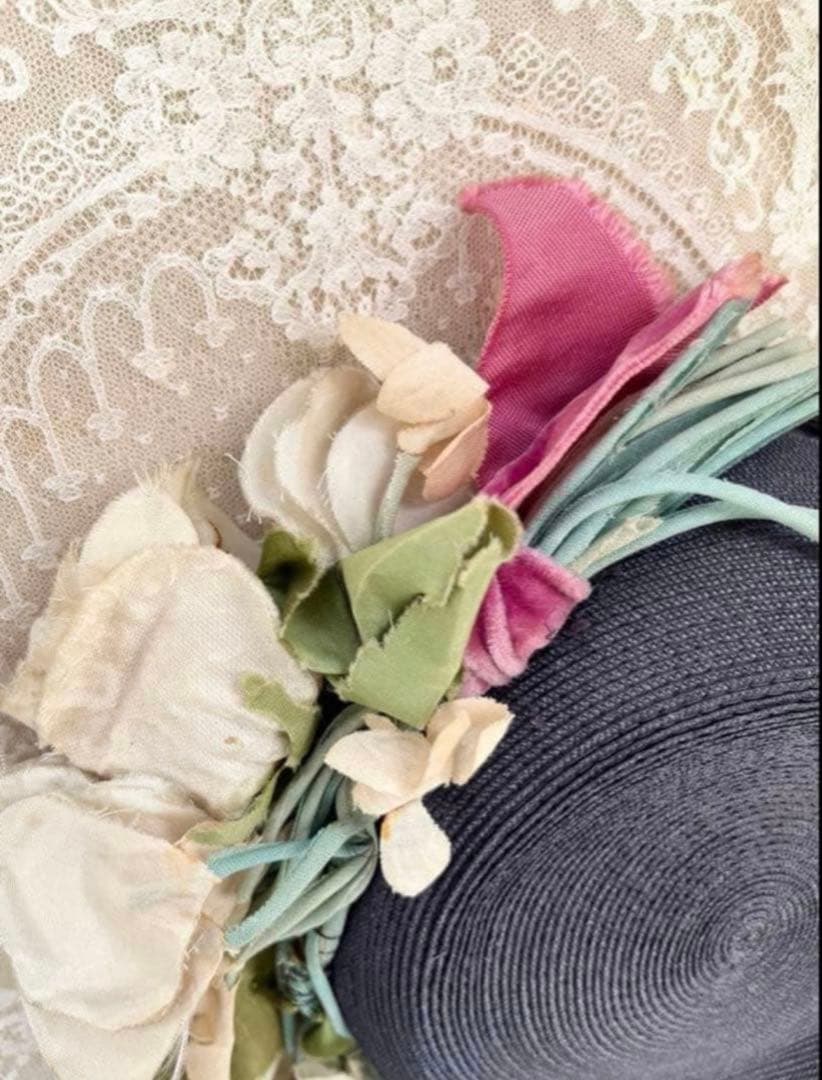 アンティークヴィンテージハットエクリュ 布花コサージュ帽子ドレスディスプレイ