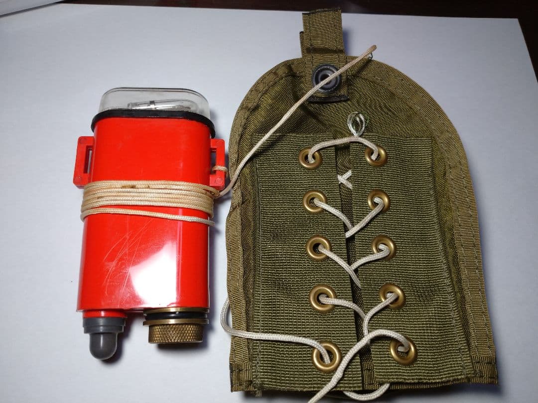 米軍装備品　SDU-5/Eストロボライト 動作品　電池交換可能