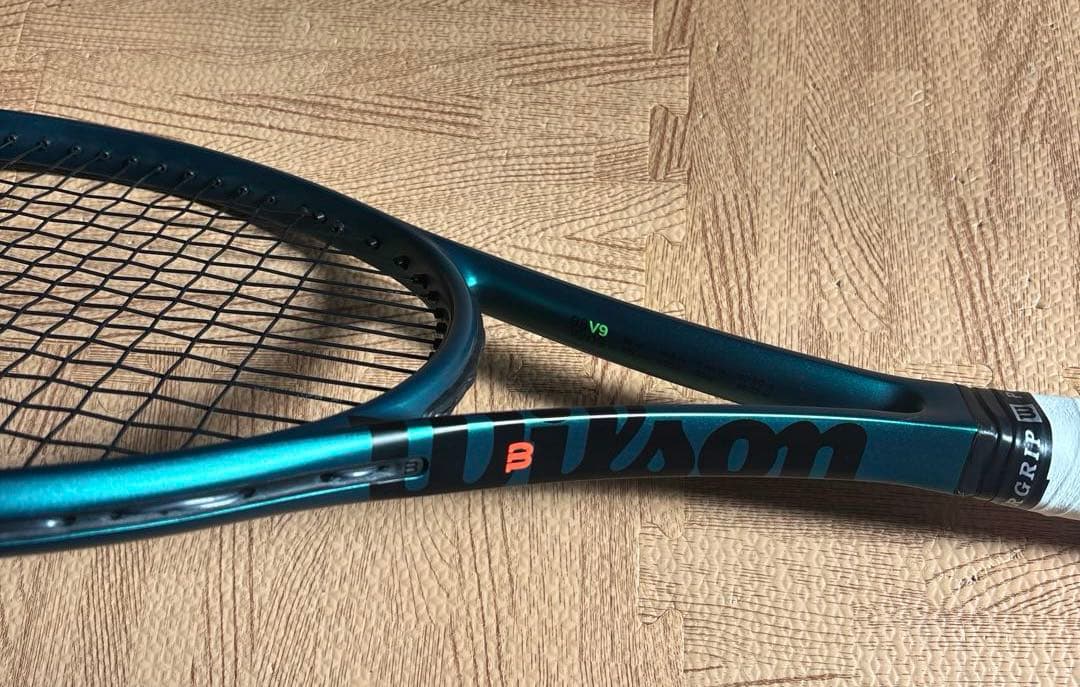 硬式テニスラケット ブレード98 Ｇ2 16x19 V9 BLADE