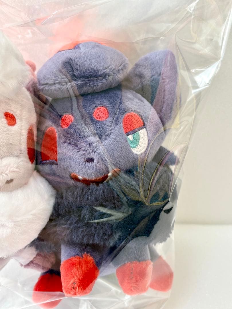 にたものどうし ぬいぐるみ　マスコット ヒスイゾロア ゾロア　ポケモンセンター